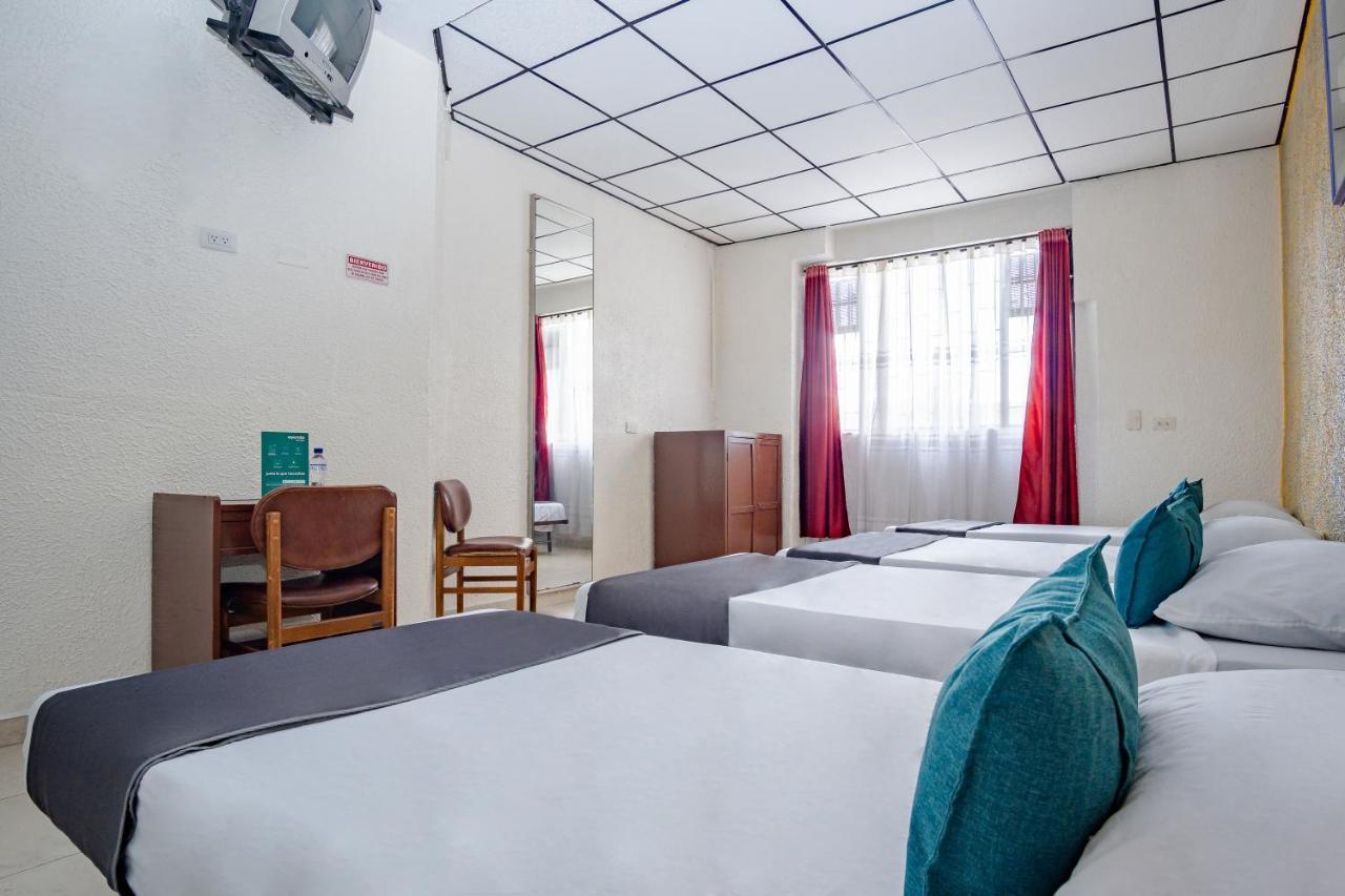 Hotel Ayenda Europa Bogotá Esterno foto