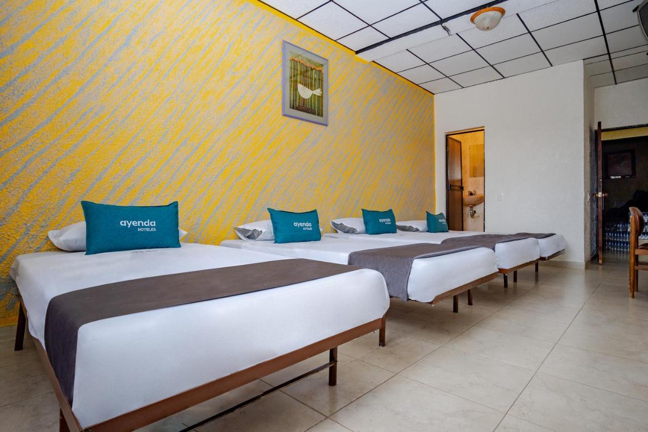 Hotel Ayenda Europa Bogotá Esterno foto